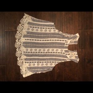 Abercrombie and Fitch White and Blue Top